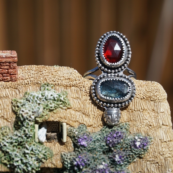 Hessonite Garnet and Teal Moss Kyanite BEZEL Set Gemstone Ring .925 Sz. 6.5 - Picture 4 of 6